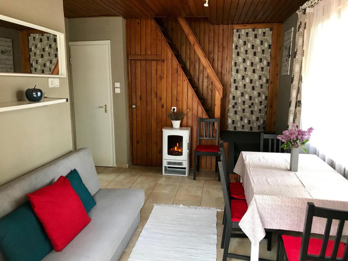 Tutijo Haziko Villa Balatonfenyves Exteriör bild